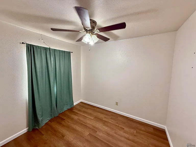 4590 W 19th Pl — Photo 15