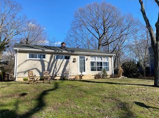34 Rock Pasture Rd, Branford, CT 06405