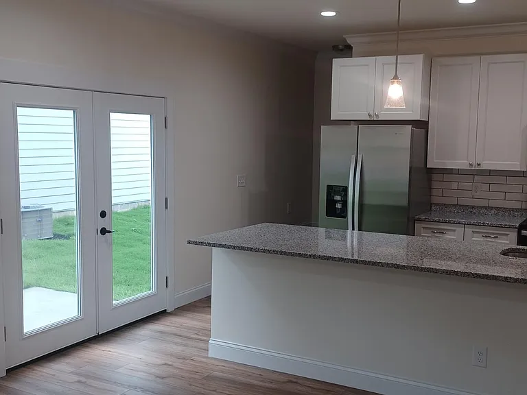 1753 Arbor Hills Dr SE — Photo 2