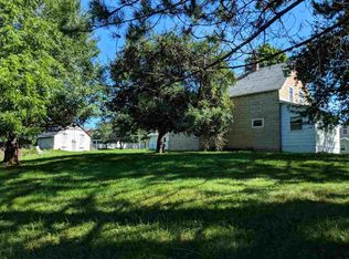 1644 W Hanson St, Iron River, MI 49935