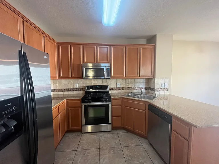 50 Regency Park Cir #11112 — Photo 9