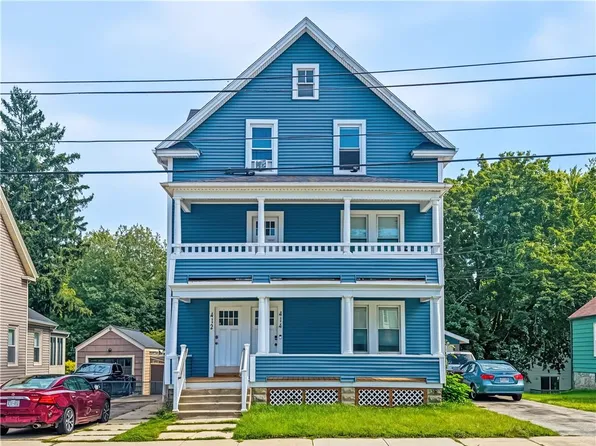 414 Providence St, Woonsocket, RI 02895