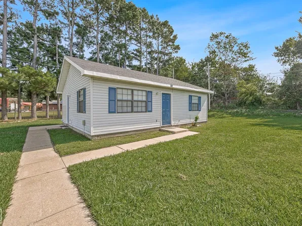 402 Garrett St, Bono, AR 72416