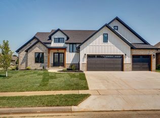 1394 N Rockingham Ave, Nixa, MO 65714