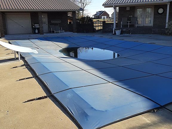 Back Patio, Pool, Bathhouse