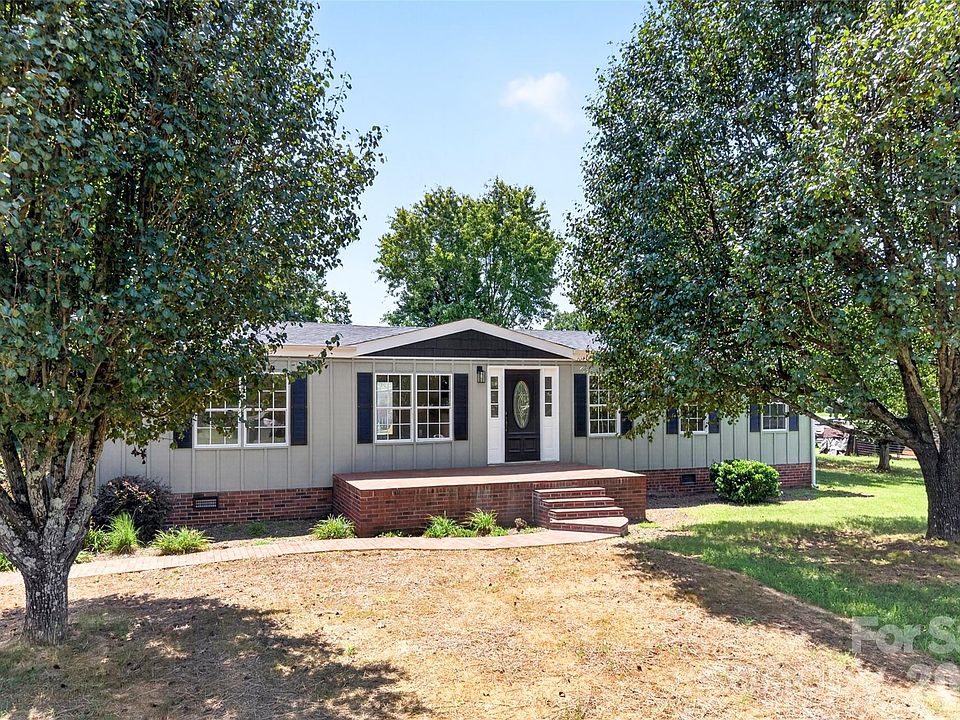 1st image of 3312 Amity Hill Rd #4