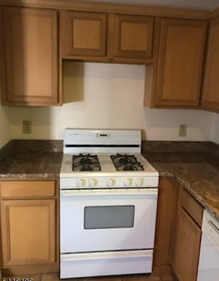 151 Valley Rd #D — Photo 7