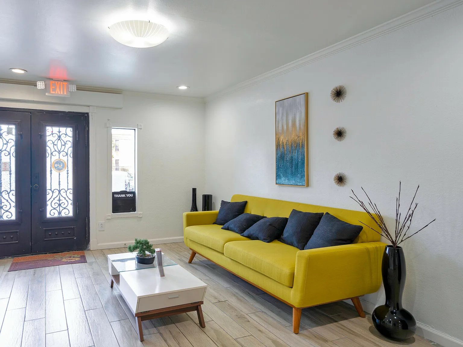 Raintree Apartment Homes — Photo 1