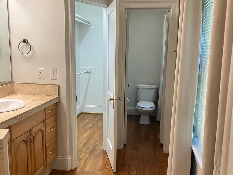 245 S Laurel Ave #A — Photo 15