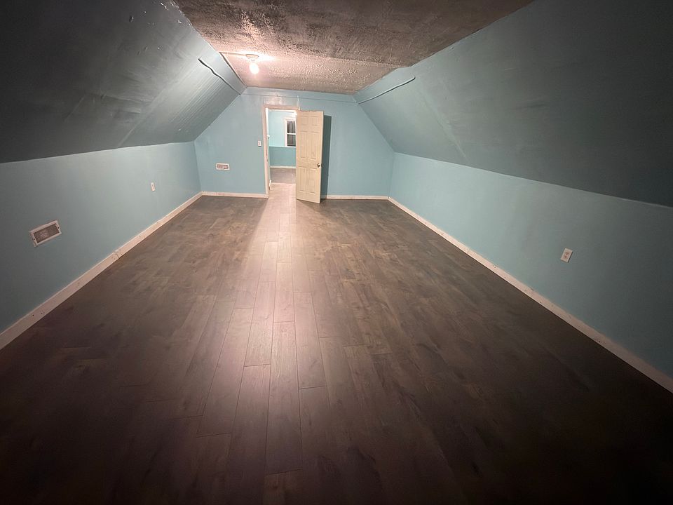 1st image of 272 Schuele Ave