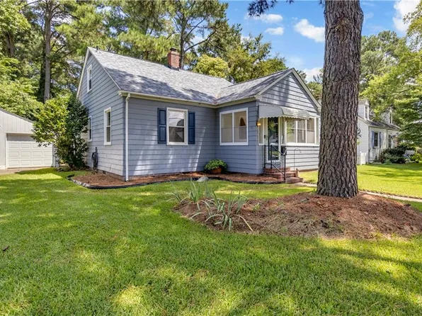19 Greenbrier Rd, Portsmouth, VA 23707
