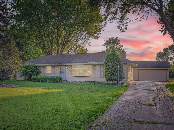 16320 S Howard St, Plainfield, IL 60586