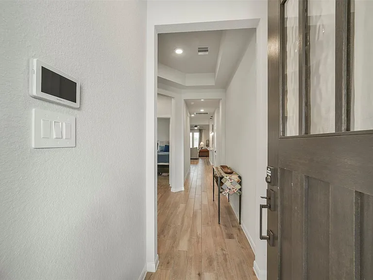 5202 Hazel Vista Ln — Photo 3