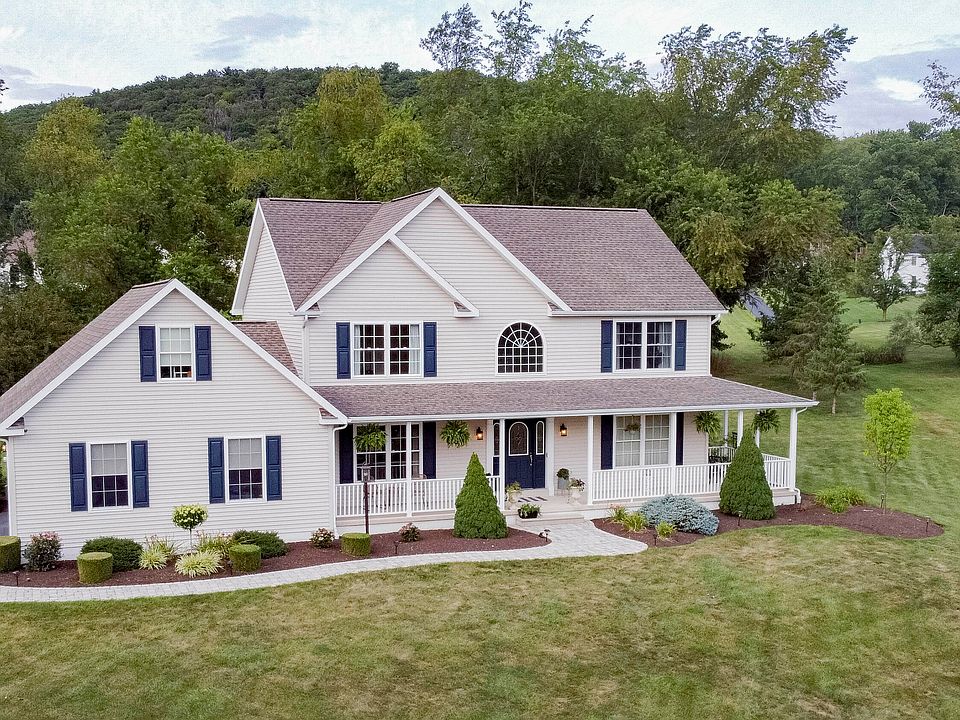 1st image of 235 Lance Ln
