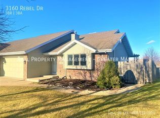 3160 Rebel Dr, Sun Prairie, WI 53590