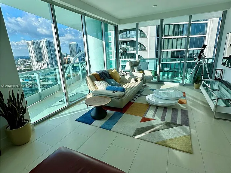 900 Biscayne Blvd #2312 — Photo 4