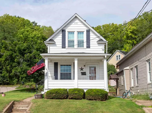 1499 Prescott St, Dubuque, IA 52001