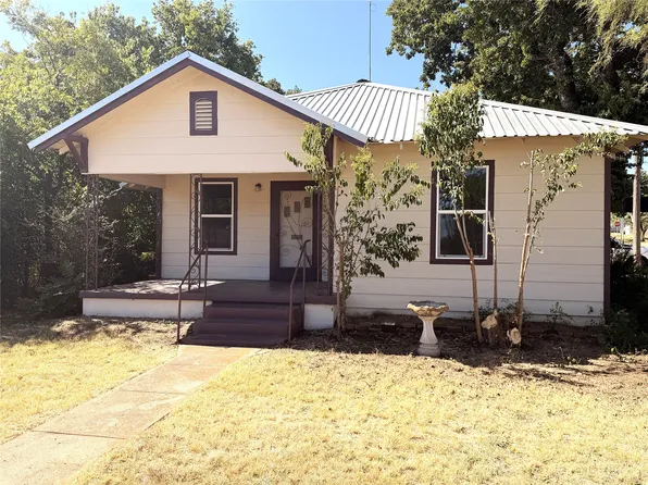 712 W Main St, Eastland, TX 76448