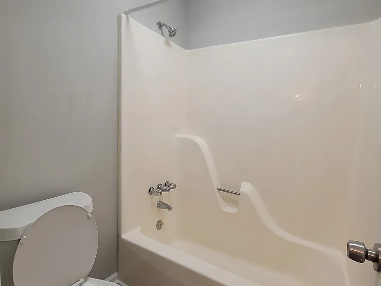 100 Bramble Ct — Photo 9