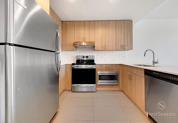 2nd image of 11-39 49th Ave #706