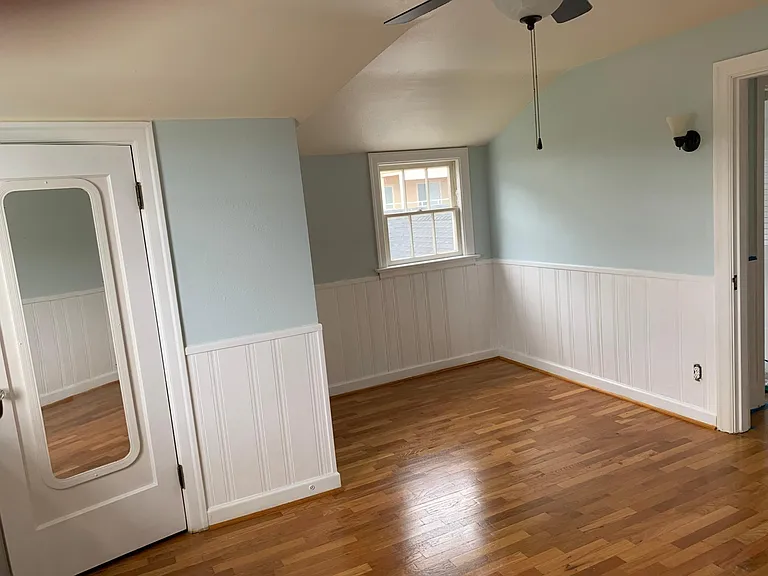 End of hall room