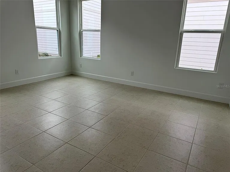 2949 Sailhouse Dr — Photo 7