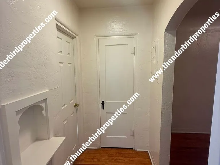 1202 Lead Ave SE — Photo 7