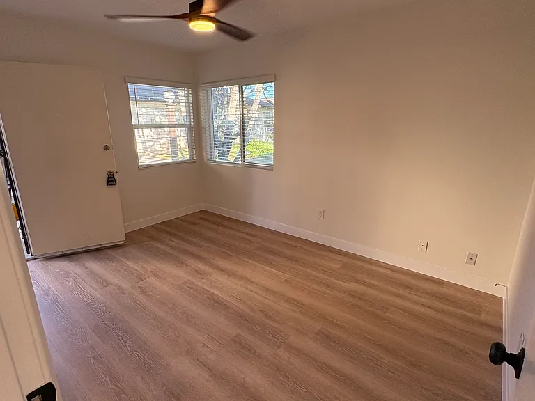 441 Casselman St #11 — Photo 17