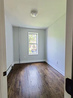 Rented by Signature Property Realty | media 9