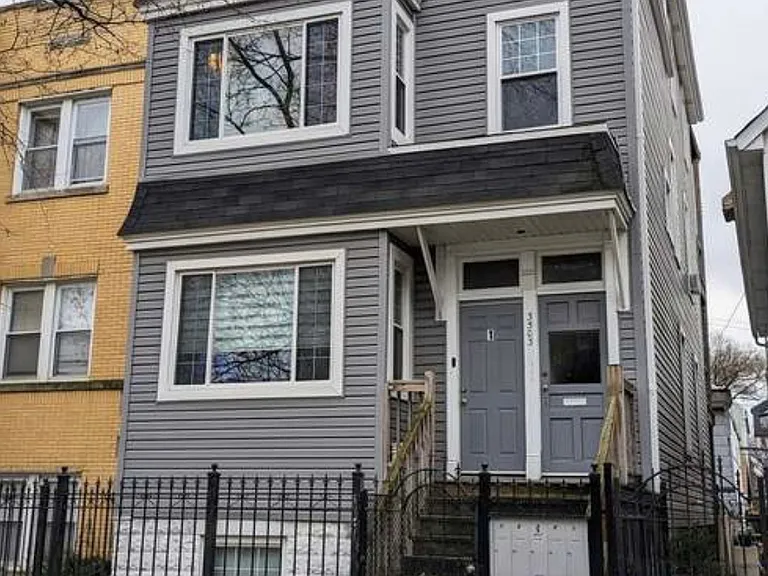 3503 W Dickens Ave #3 — Photo 1