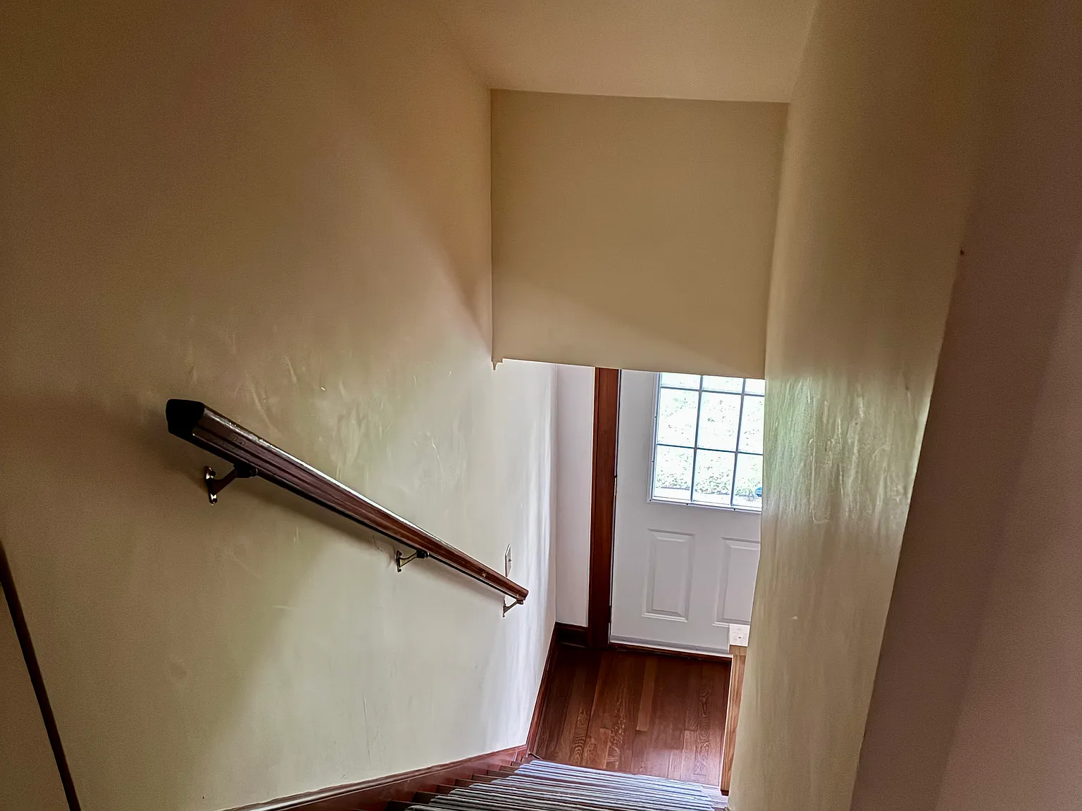 2 bed, 1.5 bath, 1132 sqft, $1,950 — Photo 4