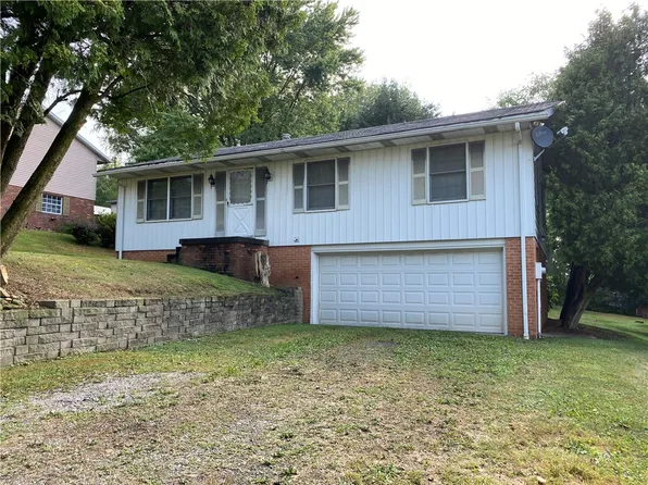 132 Sherwood Dr E, Kittanning, PA 16201