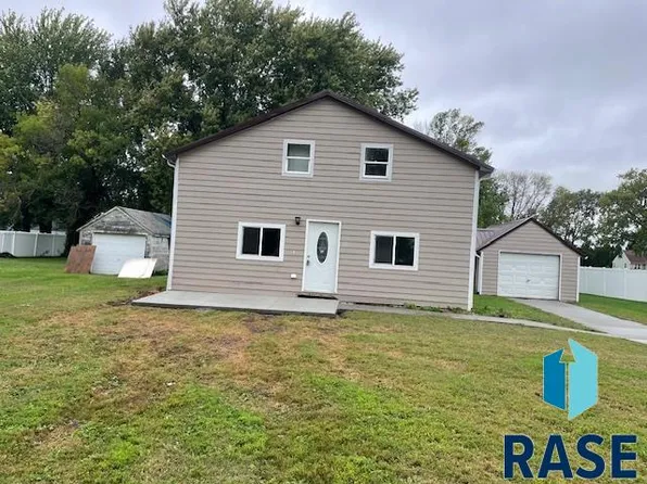 503 S Maple St, Inwood, IA 51240