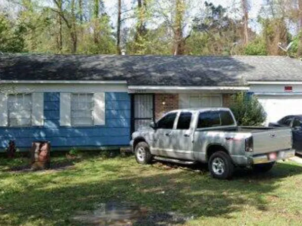 5909 Leone Dr W, Macon, GA 31206