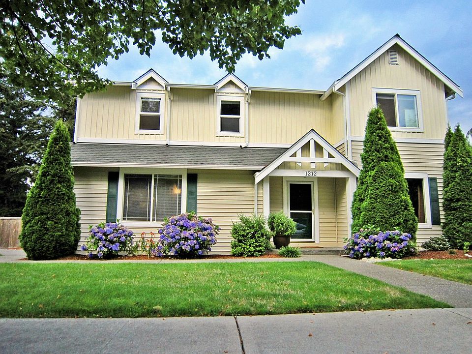 1st image of 1212 Harrington Pl