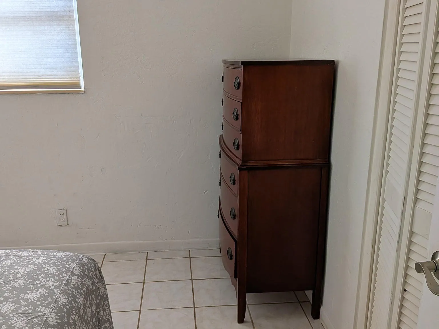 1 bed, $300 — Photo 3
