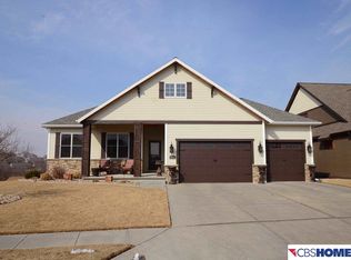 4802 Coffey St, Papillion, NE 68133