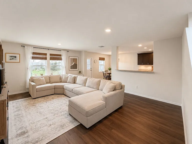 7324 Yucca Pl — Photo 6