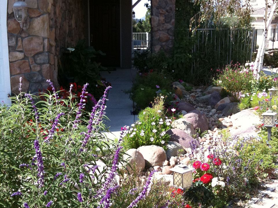 front yard garden