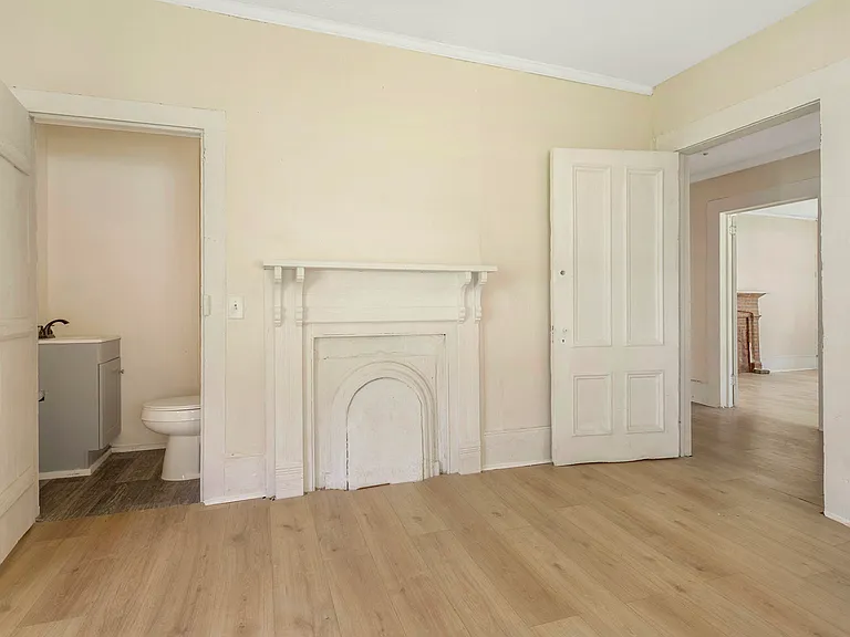 1031 Ash St — Photo 21