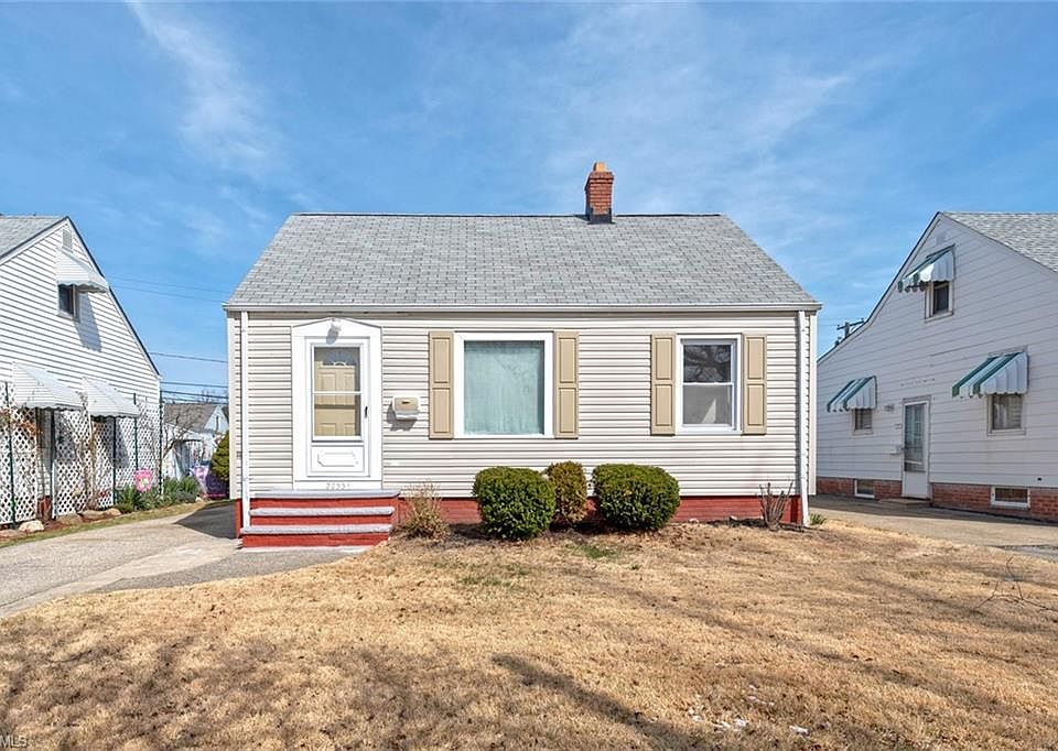 1st image of 20531 Morris Ave