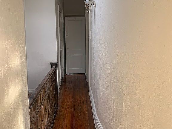 5th image of 2545 99th St