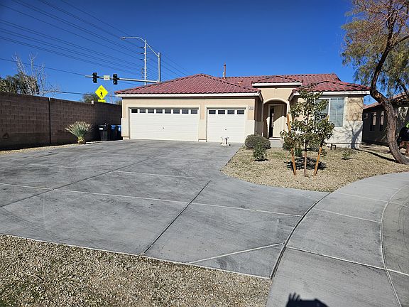 2nd image of 3616 Cantura Crest Ct