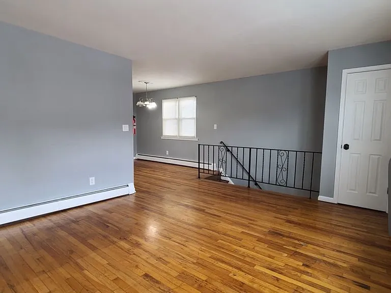 5211 Cottage Ave #2 — Photo 2