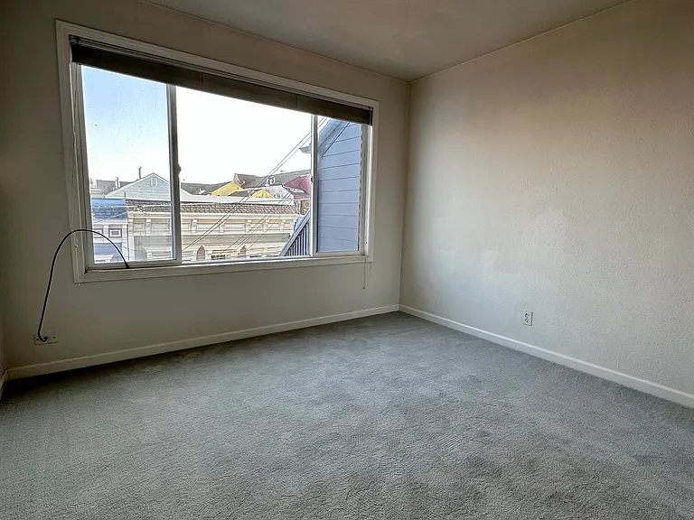 2847 Folsom St #6 — Photo 3