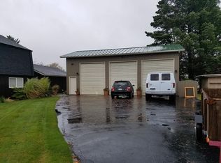 1206 Ocean Beach Blvd S, Long Beach, WA 98631