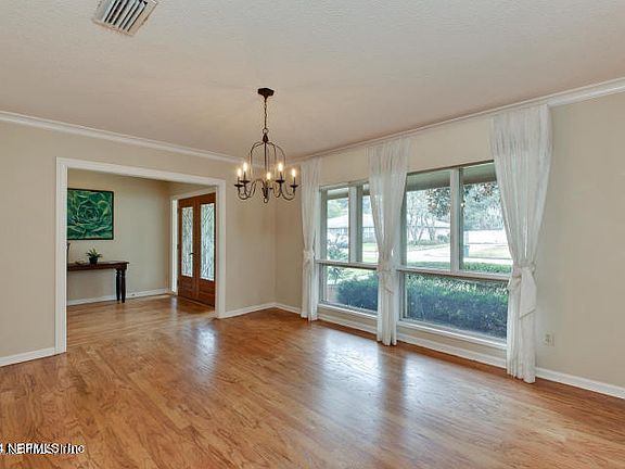 5th image of 2329 MILLER OAKS Drive S