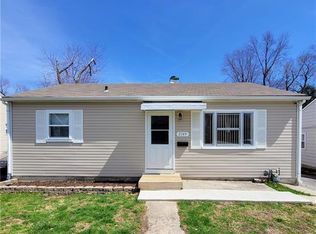 2349 Englewood Ct, Independence, MO 64052