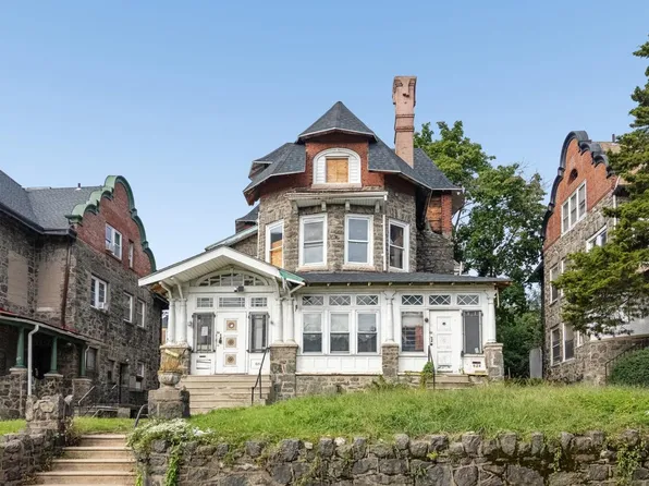 824 N 63rd St, Philadelphia, PA 19151
