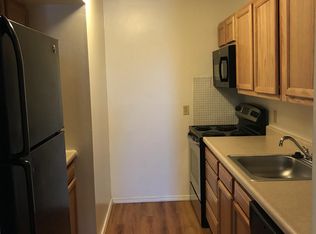 20 Honey Locust Ln #19, Saint Charles, MO 63303